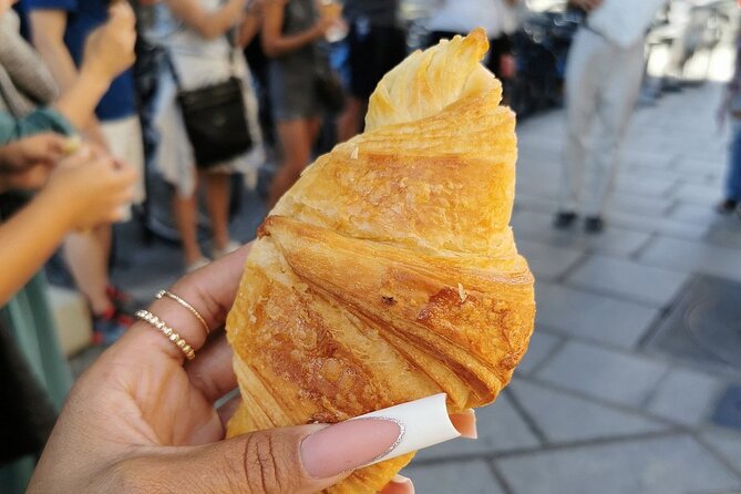 #1 Bordeaux Food and Wine Tasting Tour w/ Local Foodie Guide - What the guides add to the food