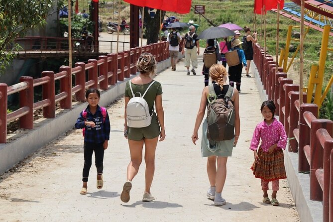 2-Day SAPA Trekking - Villages-Homestay-Ethnic-Local Food-Market - Guide quality and group size