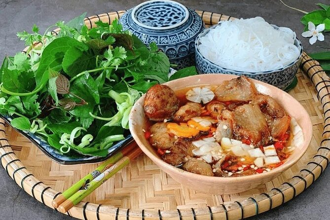 3 Hour Hanoi Street Food Tour by Walking, Motorbike or Cyclo - Five to eight dishes, with room for local specialties