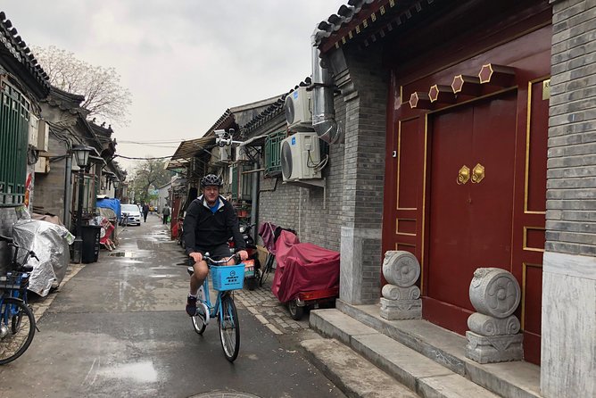 4-Hour Private Beijing Hutong Bike Tour with Dumpling Lunch - Nanluoguxiang and the narrower hutongs