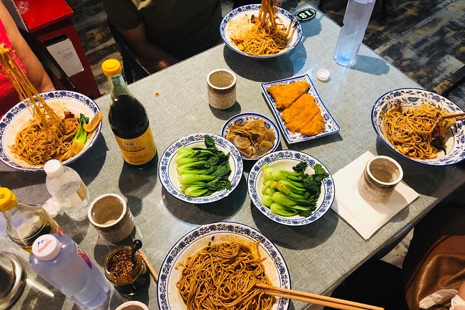 4-Hour Private Tour of Calligraphy Class, Hutong and Dumplings - Private format and group value