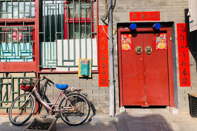 4-Hour Private Tour of Calligraphy Class, Hutong and Dumplings - Starting with brush, ink, and patience