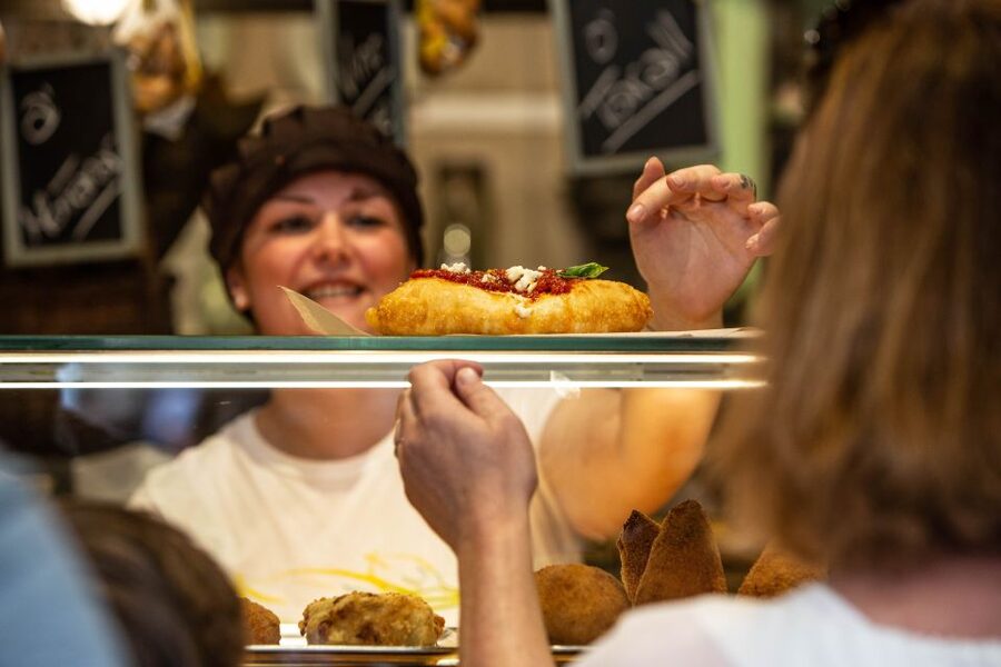 A taste of Napoli: Food Walking Tour with Local Tour Guide - Fried pasta and Naples’ love of texture