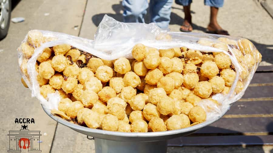 Accra Street Food Tour: Makola Market Tour With Full Lunch - Eight snacks and drinks before lunch