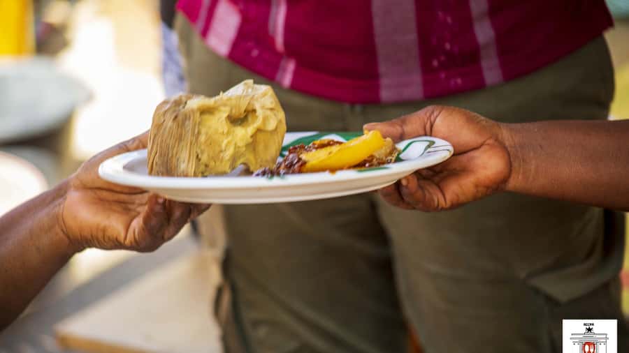 Accra Street Food Tour: Makola Market Tour With Full Lunch - What the guide adds, and where the tour can fall short