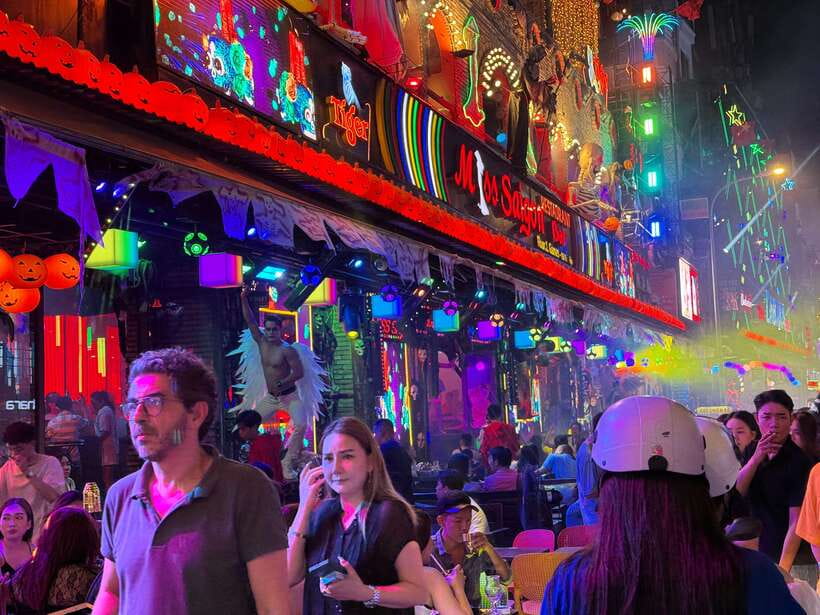Acoustics Live Music And Saigon Night Life Street Food Tour - Starting with hotel pickup in Ho Chi Minh City