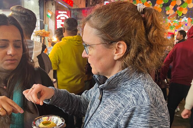 Agra : Best Evening Street Food & Local Bazar Tour in Agra. - Entering Sadar Bazaar for food and shopping
