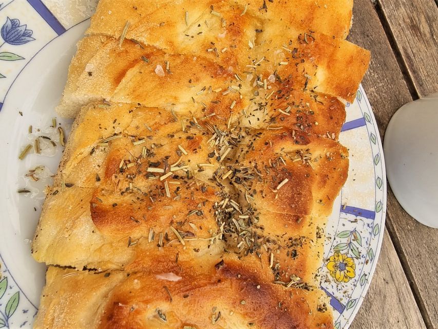 Ajaccio: Local Food Tour with Tastings - What the guide adds to the food
