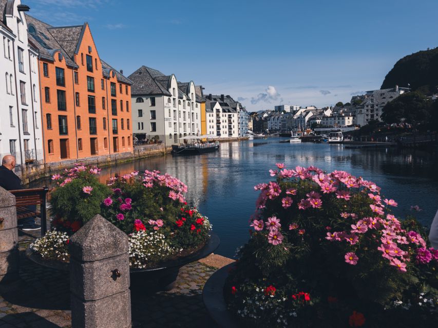Ålesund: Guided Food Walking Tour - Is the $83 price fair?