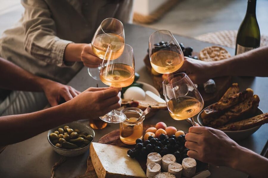 Alicante: Food Walking Tour with Wine Tasting and Tapas - Why this food walk works as an Alicante introduction
