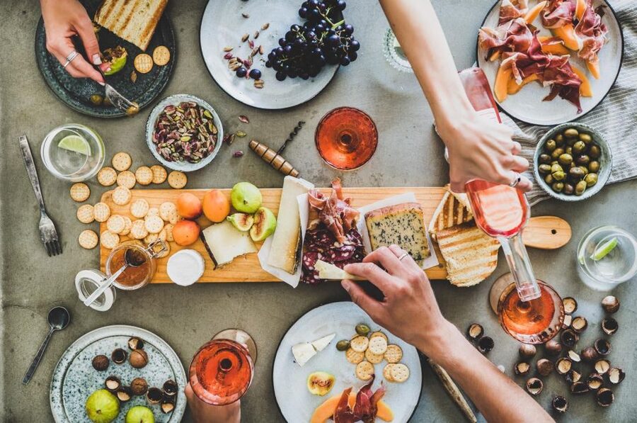 Alicante: Food Walking Tour with Wine Tasting and Tapas - Is $118 per person fair?
