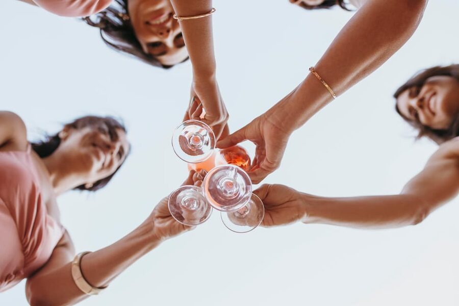 Alicante: Food Walking Tour with Wine Tasting and Tapas - The group size and walking pace