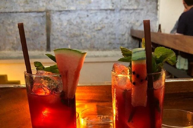 All Included Foodie Tour: Tacos & Cocktails at the Best Bars - The private format and guide George