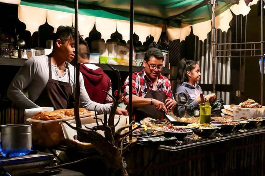 Antigua Local: Evening Street Food Tour with Dinner - Shucos and Chalupas: familiar names, local setting
