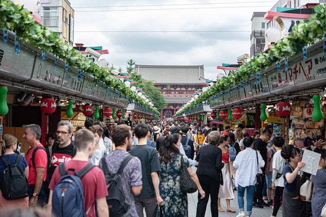 Asakusa Highlights: Street Food Crawl Tour (7+ Local Bites) - Who should book this experience?