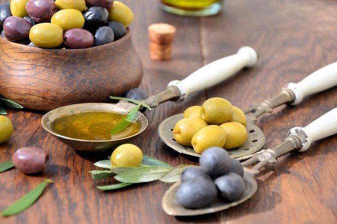Ascoli Olive Oil Tour with Tasting and Local Food Pairing - Inside Olio Fratoni, from old stone to modern extraction