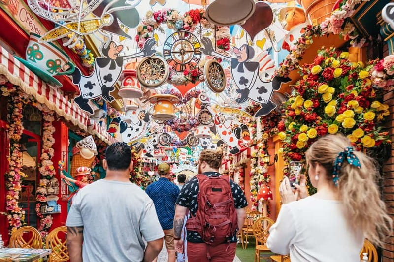 Athens: Guided Greek Food Walking Tour with Tastings - Koulóuria, coffee, and the sweet opening