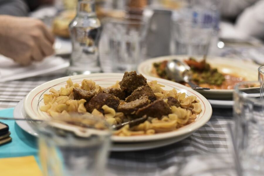 Athens: Ultimate Food Walking Tour with 15 Tastings - The guides make the difference