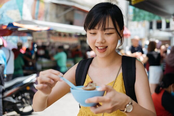 Back of the Bike Street Food Experience – Real Penang! - Why the motorbike format changes the evening