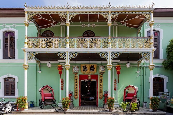 Back of the Bike Street Food Experience – Real Penang! - Weather, clothing, and practical planning