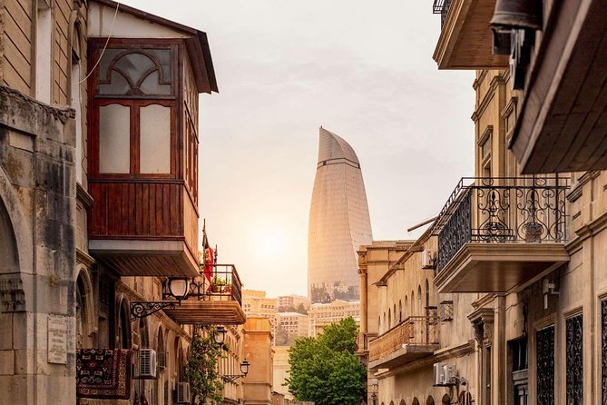 BAKU WALKING tour with the best STREET FOOD and DRINK tasting - Doner, drinks, and the value of tasting on foot