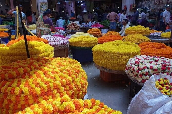 Bangalore Evening Food Street Walk and Market Visit - From Chikpete Metro Station into old Bengaluru