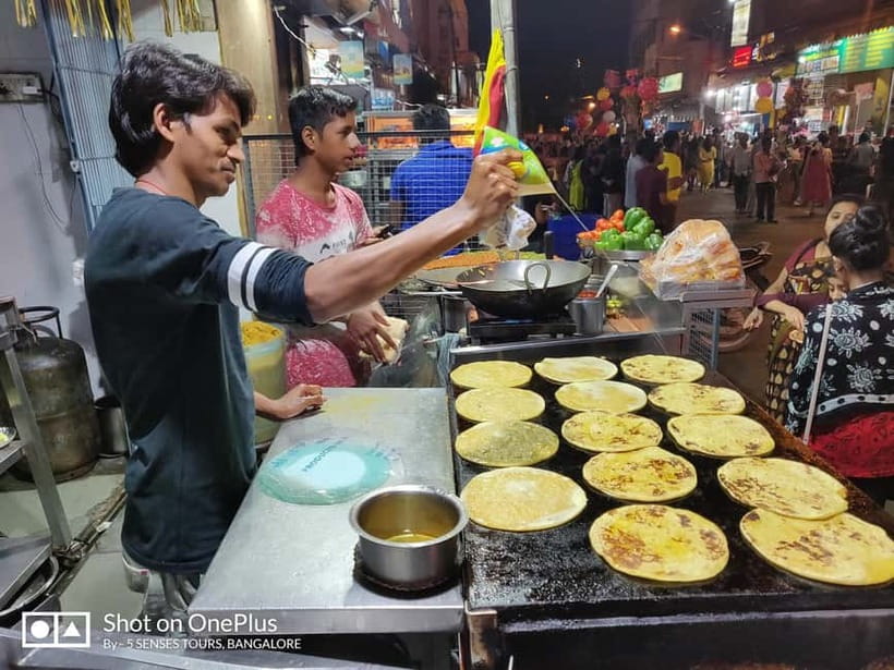 Bangalore: Food Street Walk and a colourful bazaar - The move from KR Market to VV Puram