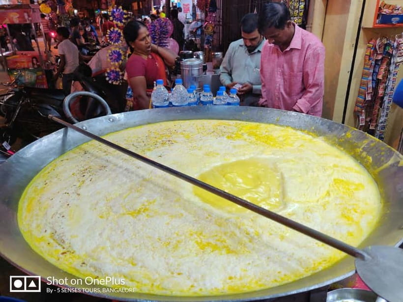Bangalore: Food Street Walk and a colourful bazaar - What the $43 price gets you