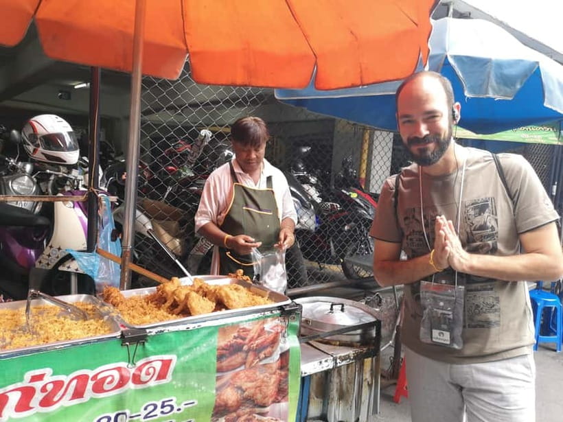 Bangkok: 2-hour Eat with Me CHOB Street Food Lunch Tasting - How much food will you actually try?