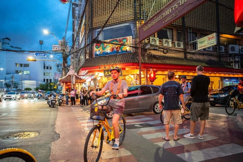 Bangkok by Night Cycling Tour with Street-food Meal - Why Bangkok is better on a bicycle after sunset