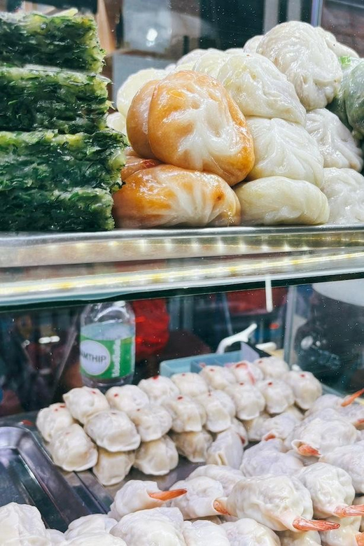 Bangkok: Chinatown Street Food - Private Tour - What makes the Thai-Chinese food mix special