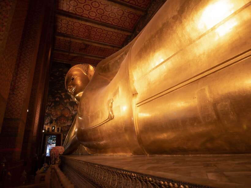 Bangkok: Evening Tour with Wat Arun, Wat Pho & Tuk Tuk Ride - What the $41 price really covers