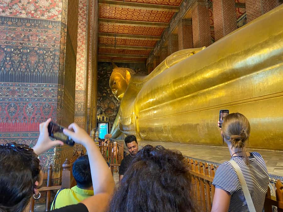 Bangkok: explore Wat Pho + tuk tuk sightseeing - Starting at Wat Pho beside MRT Sanam Chai