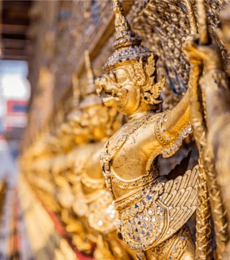 Bangkok: Grand Palace, Wat Pho and Wat Arun - Who should book this Bangkok temple tour?