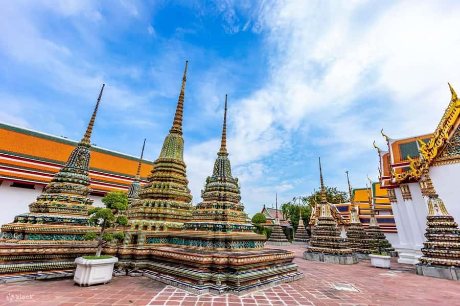 Bangkok: Grand Palace, Wat Pho, and Wat Arun Guided Tour - Why these three Bangkok sights work well together