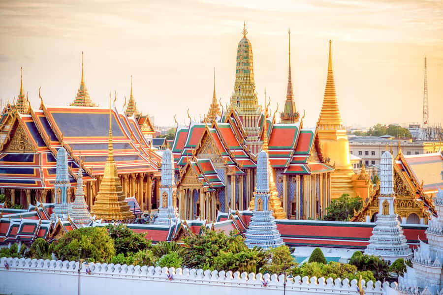 Bangkok: Grand Palace, Wat Pho, and Wat Arun Private Tour - Adding Wat Pho and the Reclining Buddha