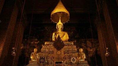 Bangkok: Grand Palace & Wat Pho Half-Day Private Tour