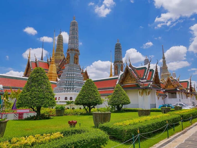 Bangkok: Grand Palace, Wat Pho, Wat Arun Sacred & Local Tour - Key points to know before booking