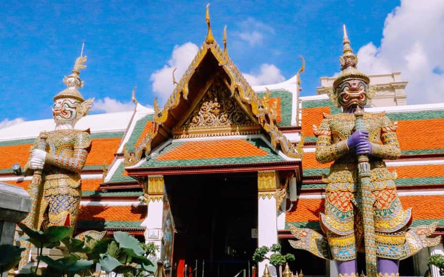 Bangkok: Grand Palace, Wat Pho, & Wat Arun Walking Tour - Key points at a glance