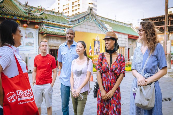Bangkok Hidden Gems: Talad Noi, Chinatown & Street Food Tour - Entering Chinatown as the afternoon turns busy