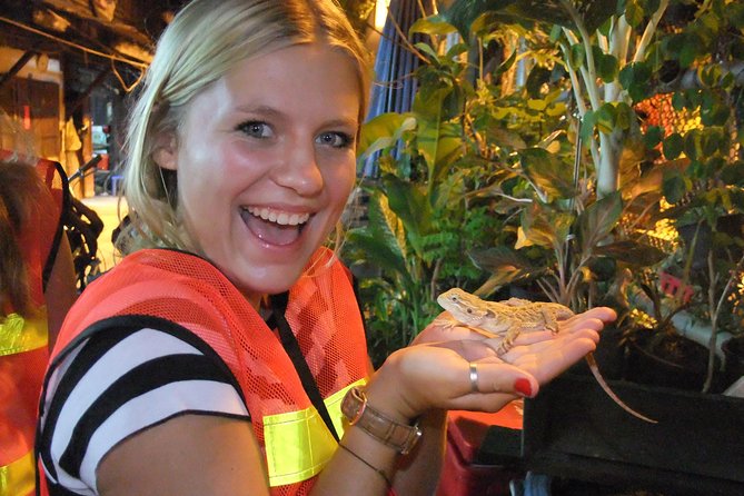 Bangkok Hidden Paths Night Biking Tour with Street-food Meal - Following the Chao Phraya toward old Bangkok
