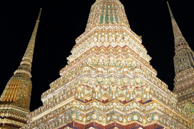 Bangkok Hidden Paths Night Biking Tour with Street-food Meal - Practical clothing and riding advice