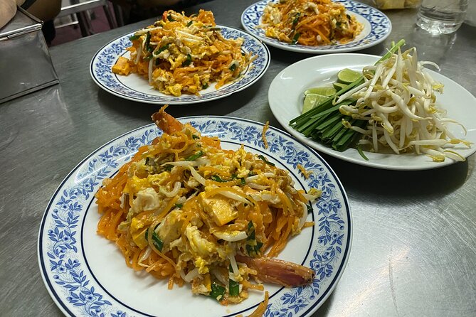 Bangkok: Michelin Street Eats by Tuk-Tuk Guided Food Tour - Pad Thai Fai Ta Lu brings the Michelin connection