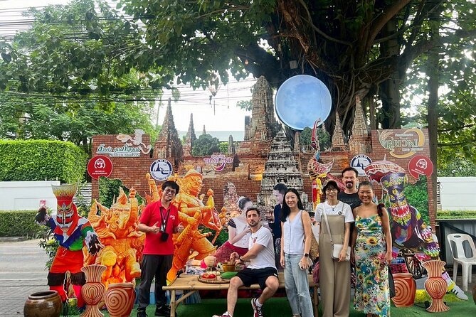 Bangkok Night Market Tour Dinner and Vintage Find - Talad Rot Fai Srinakarin is the real reason to book