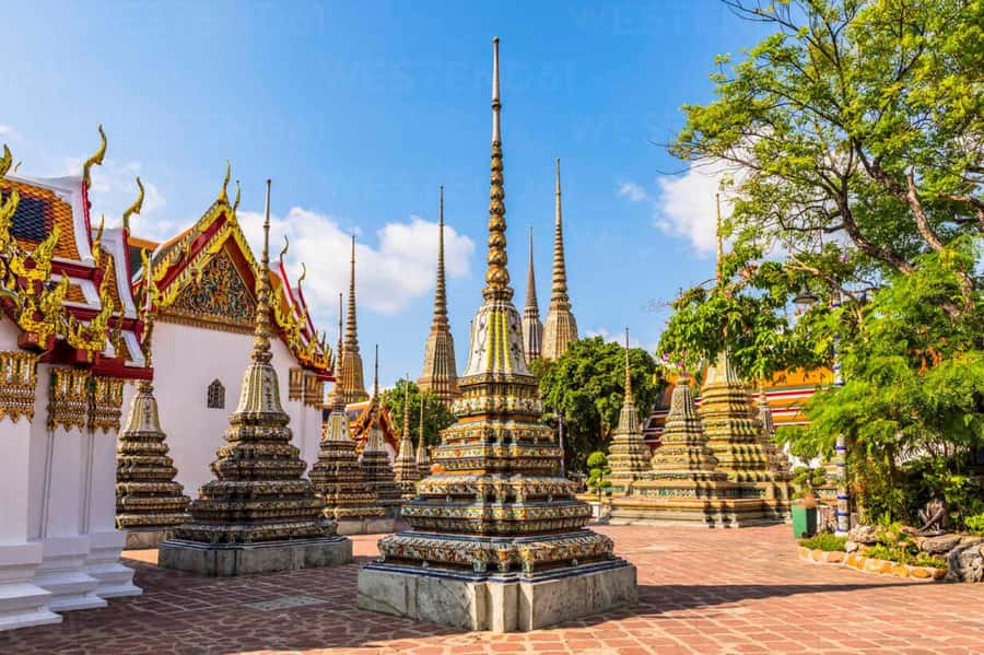Bangkok: Private Temple City Grand Palace, Wat Pho, Wat Arun - Wat Arun’s distinctive pagoda