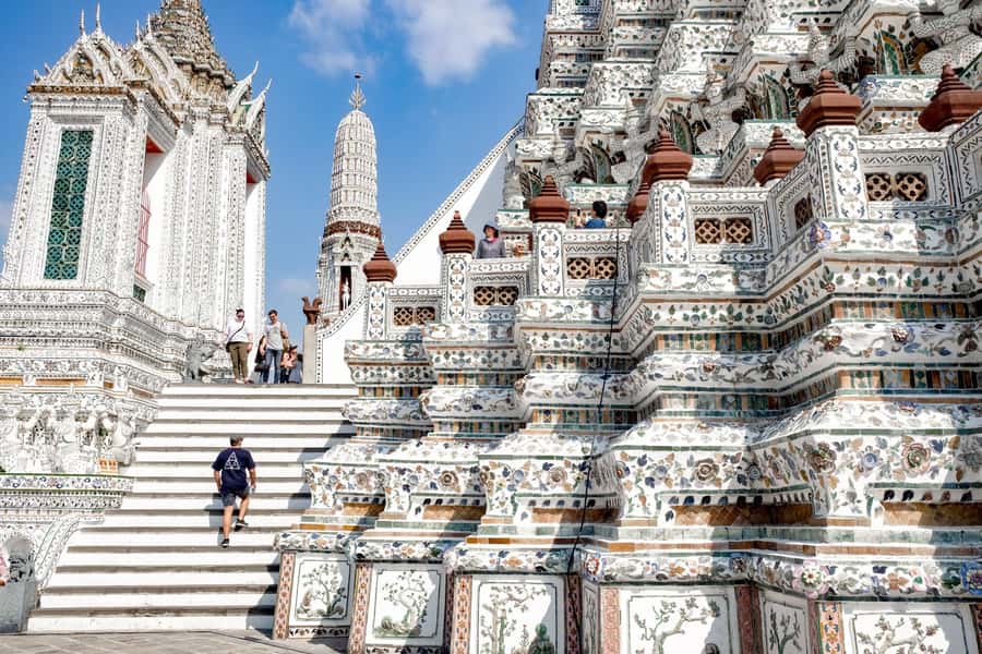 Bangkok: Private Temple City Grand Palace, Wat Pho, Wat Arun - Clothing, comfort, and practical planning