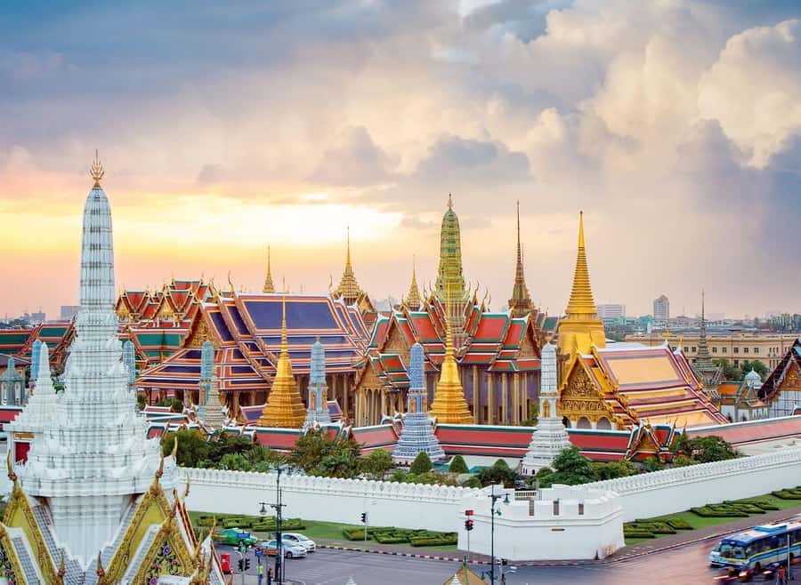 Bangkok: Private Temple City Grand Palace, Wat Pho, Wat Arun - Who should book this Bangkok temple day