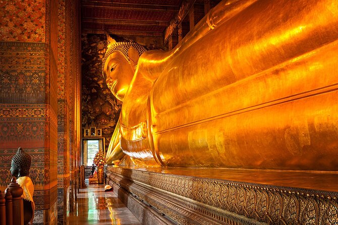 Bangkok’s Three Iconic Temples: Wat Traimit, Wat Pho & Wat Arun - Why the river cruise matters
