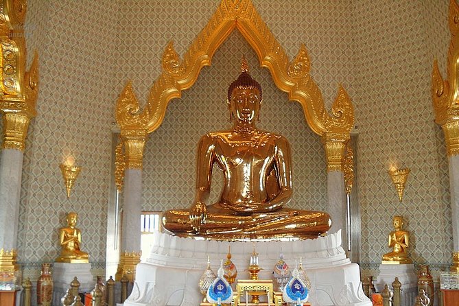 Bangkok’s Three Iconic Temples: Wat Traimit, Wat Pho & Wat Arun - Heat, clothing, and the practical details