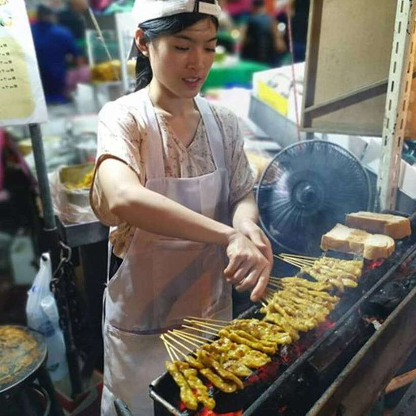 Bangkok: Street Food Tasting Tour at Night - Who will enjoy this Chinatown food walk most?